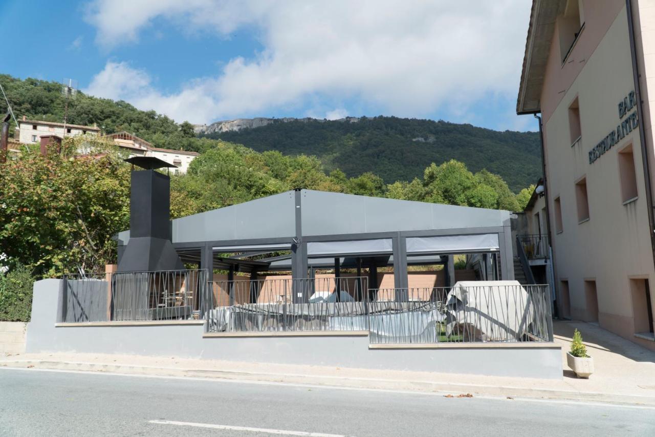 Hostal Restaurante Ibaisek Zudaire Buitenkant foto